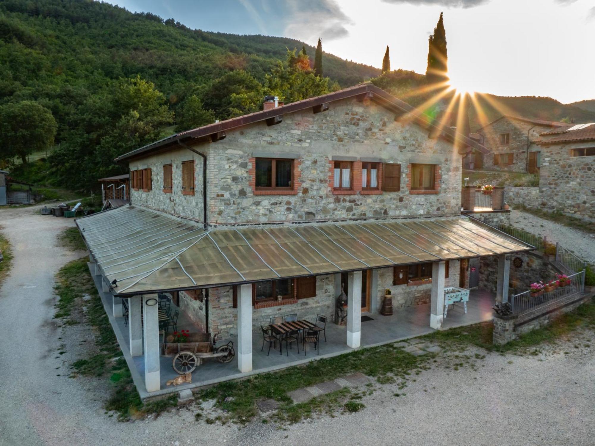 Agriturismo Villaggio Eden Pieve Santo Stefano Buitenkant foto